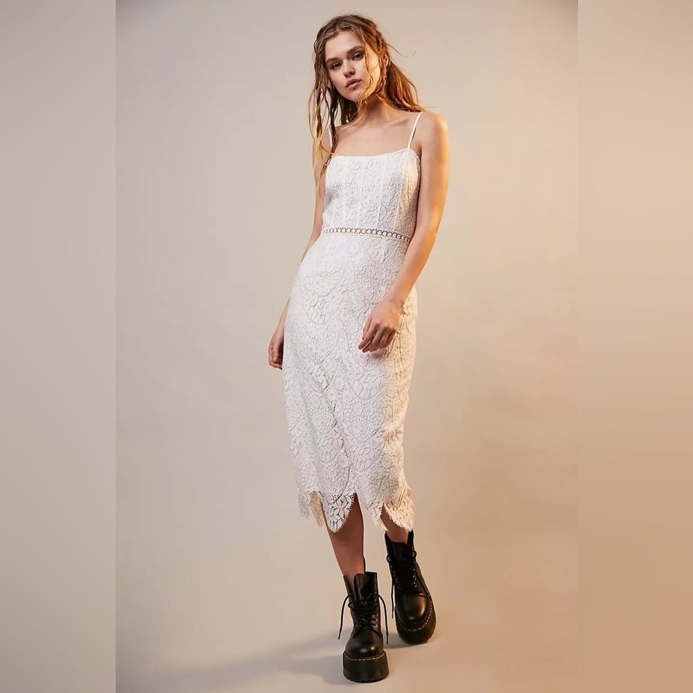 SAYLOR X Free People White Lace Eizelle Fitted Midi Dress